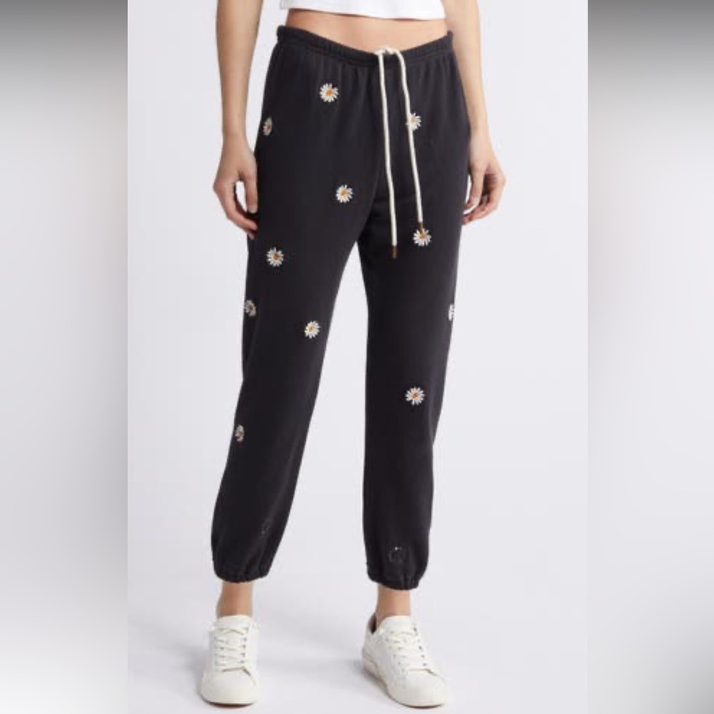 The Great The Stadium Sweatpant- Black Daisy -large embroidered daisies 2/M - Picture 2 of 4